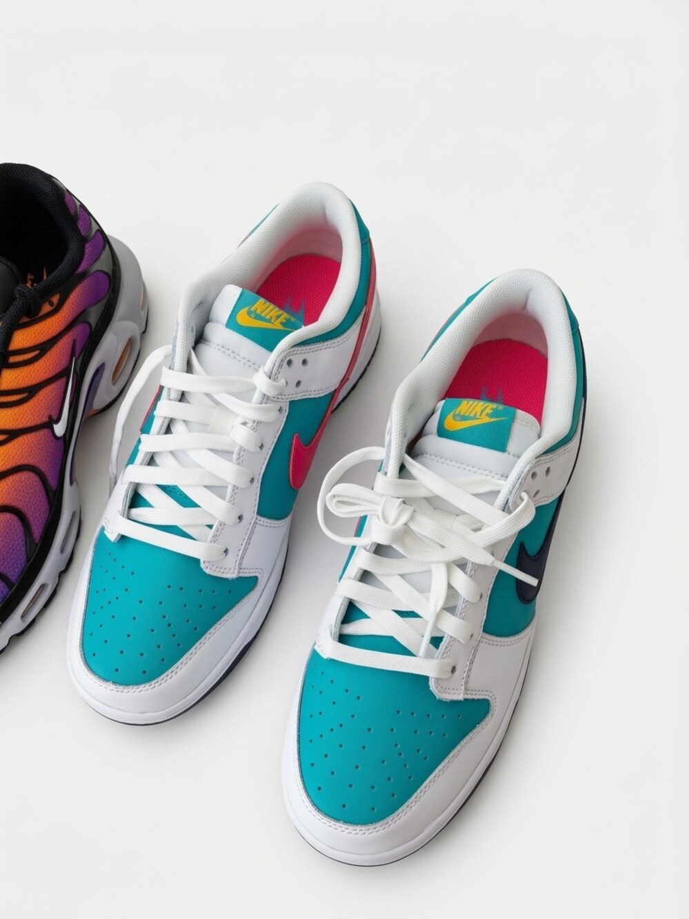 Nike Low-Top Sneakers Teal White Pink Navy Colorblock Casual Shoes